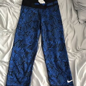 Nike cropped leggings!